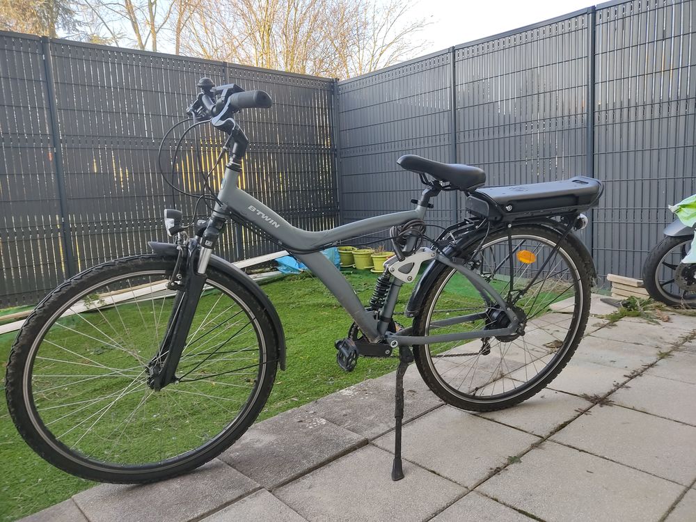 v&eacute;lo &eacute;lectrique marque Decathlon E920 taille L Vélos