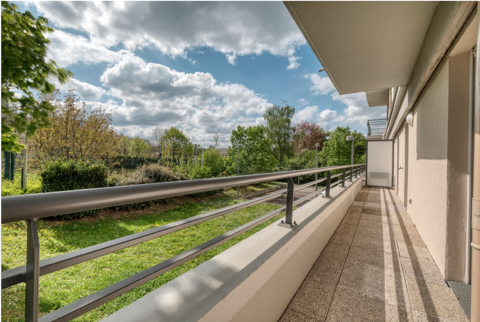   Magnifique T4 de 74 m avec balcon et terrasse Appartement - 4 pice(s) - 72 m