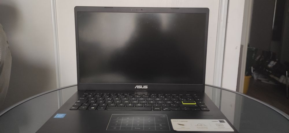 Asus vivobook 14" Matériel informatique
