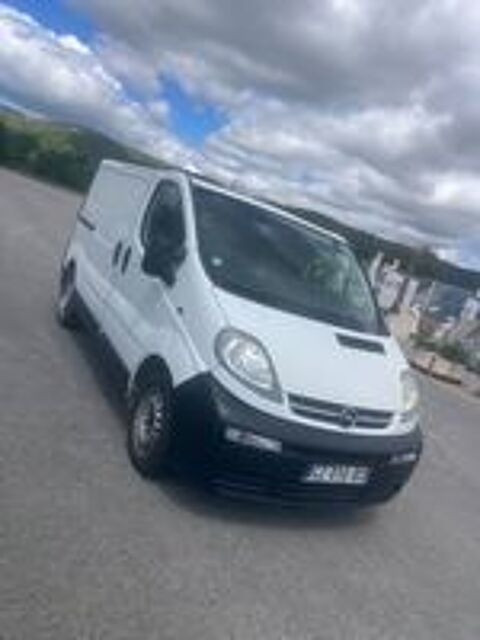 Vivaro VIVARO CA C1 1.9 CDTI - 100 PACK CLIM 2005 occasion 34110 Vic-la-Gardiole
