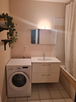 Location Appartement Appartement T3 meublé de 64 m², disponible immédiatement Avignon