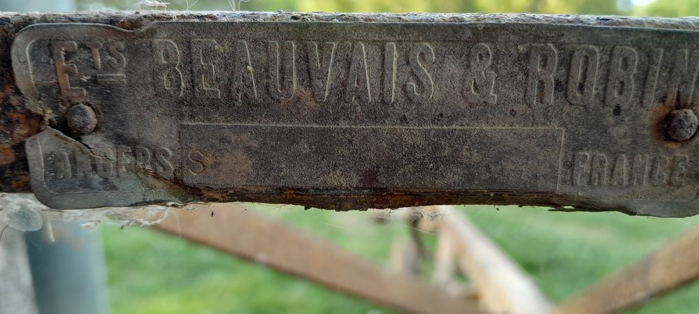 D&eacute;cavaillonneuse Beauvais et Robin de 1926 