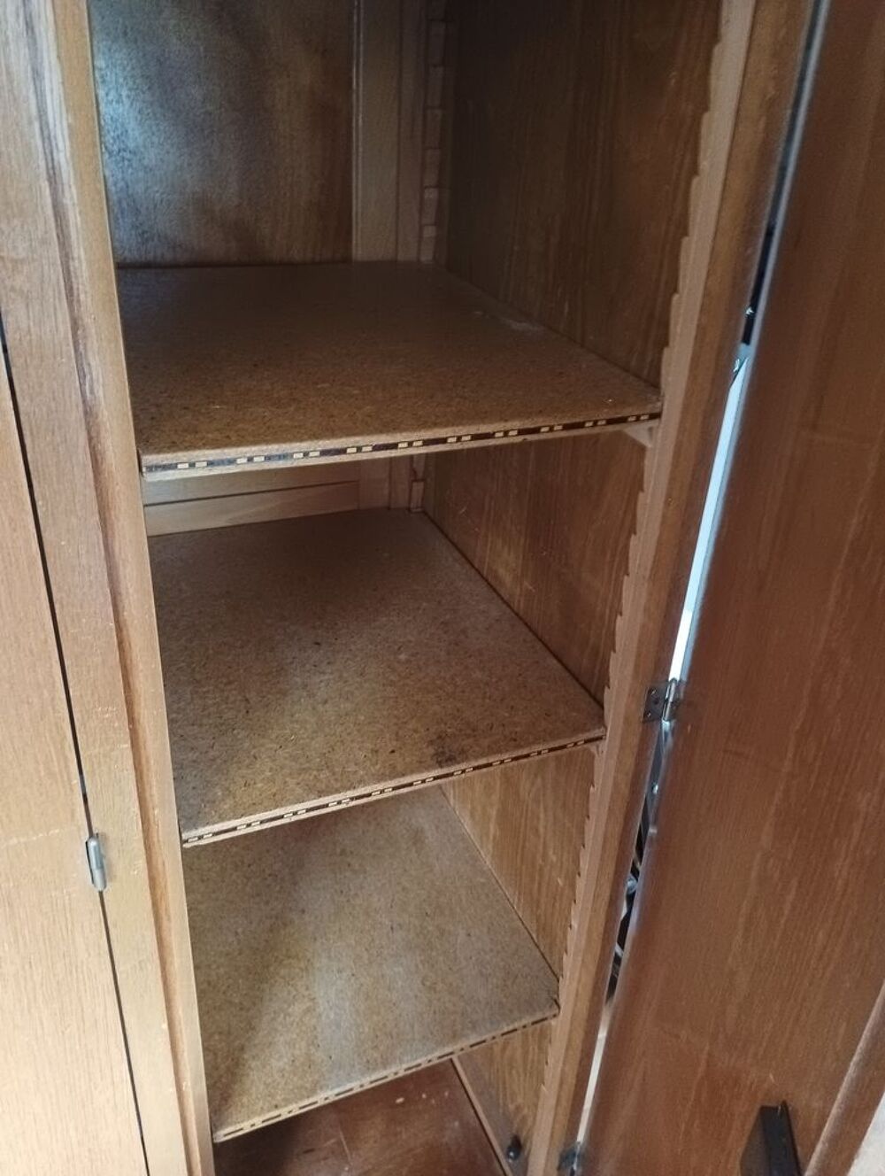 Armoire ancinne vintage Meubles