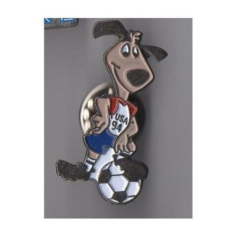 Pin's coupe du monde USA football 1994 encore sous blister 3 Bosc-le-Hard (76)