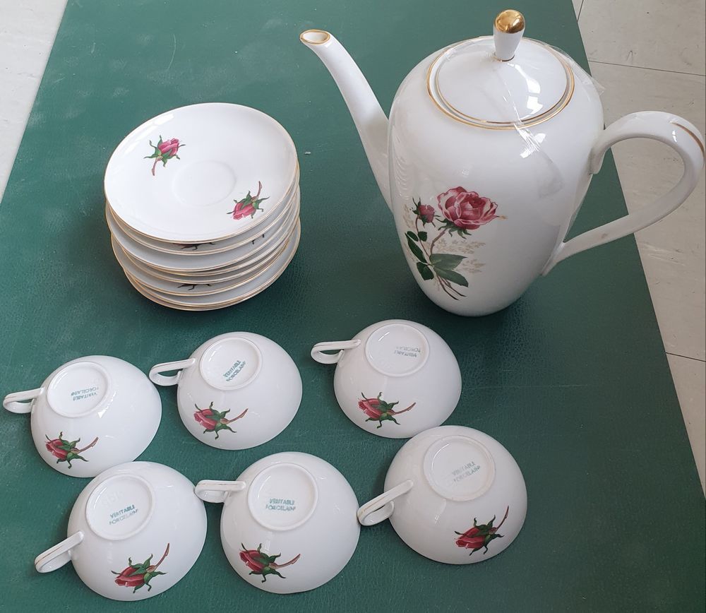 Service &agrave; caf&eacute; PORCELAINE Décoration