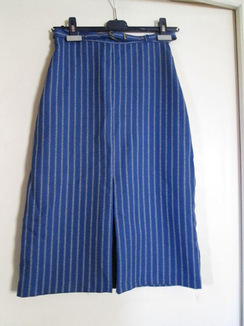Jupe  Vintage   bleu à rayures blanches  10 Goussainville (95)