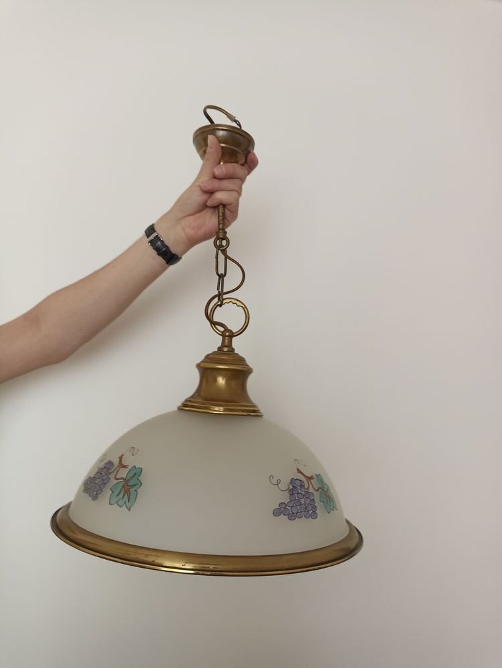 Lustre en verre d&eacute;poli des ann&eacute;es 80 Décoration