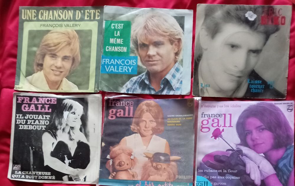LOT DE 39 X DISQUES 45 TOURS FRANCAIS EF CD et vinyles
