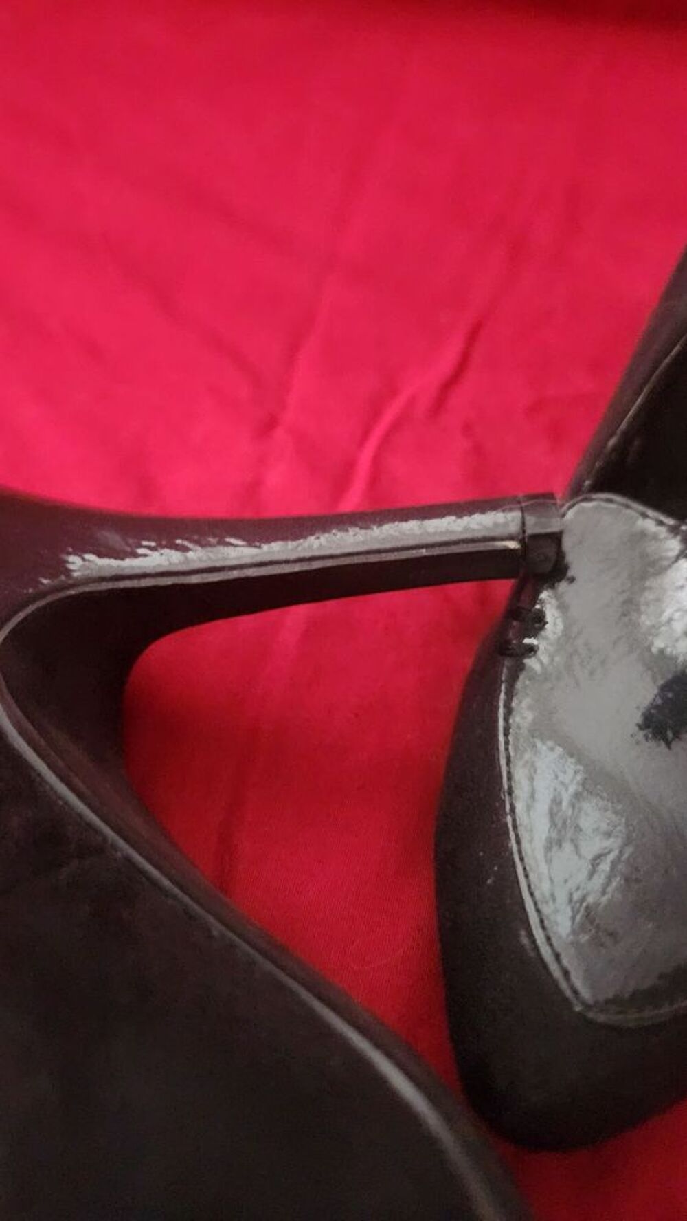 Escarpins hautement &eacute;l&eacute;gants sign&eacute;s ETAM, peu port&eacute;s T
36 Chaussures