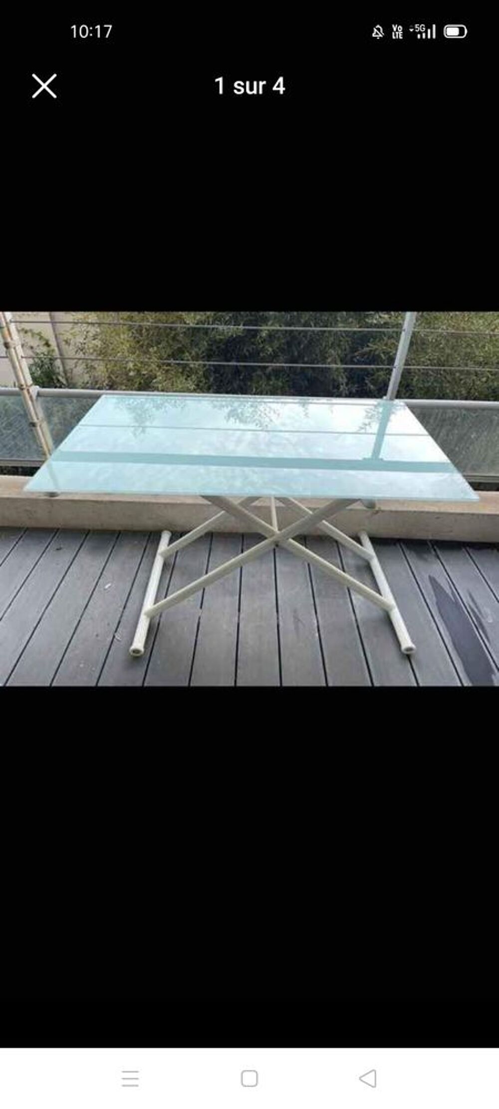 Table basse r&eacute;glable 
Meubles