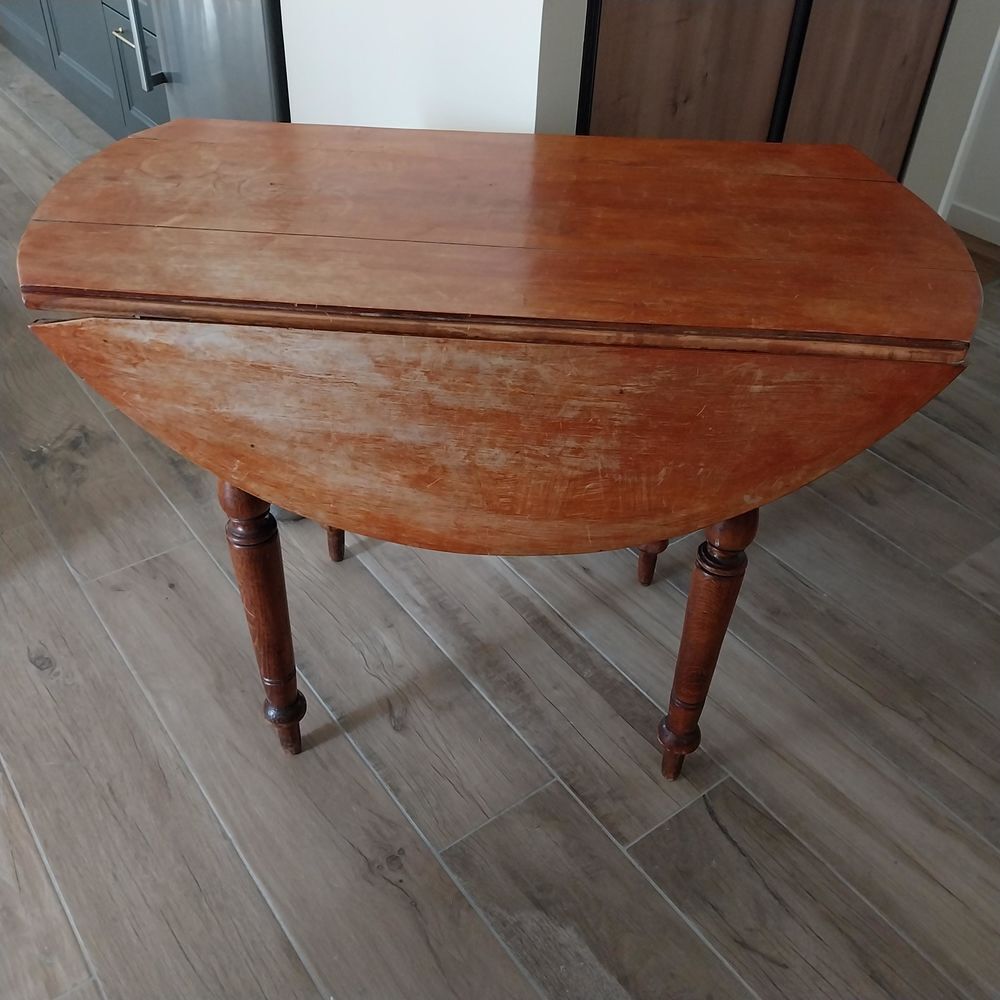 Table ronde en bois Meubles