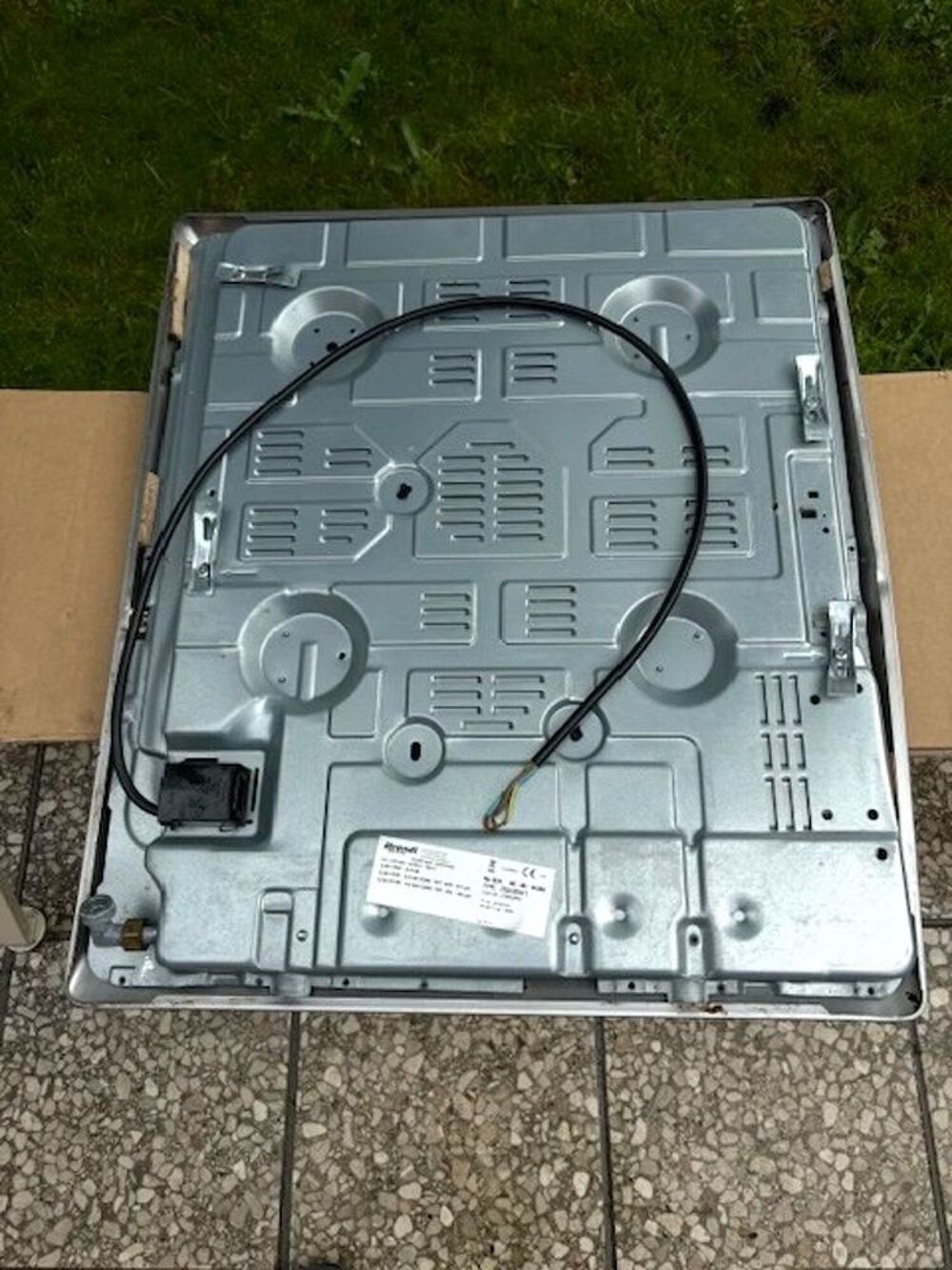 Plaques chauffantes &eacute;l&eacute;ctrique et mixte. 258 Electroménager