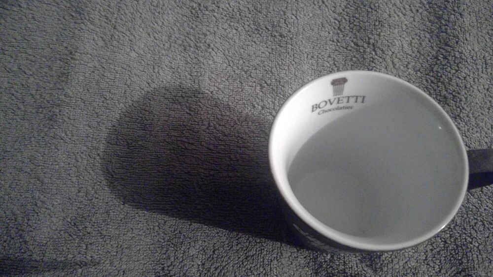 TASSE J'AIME LE CHOCOLAT CHAUD
BOVETTI CHOCOLAT
TASSE VIDE
Cuisine