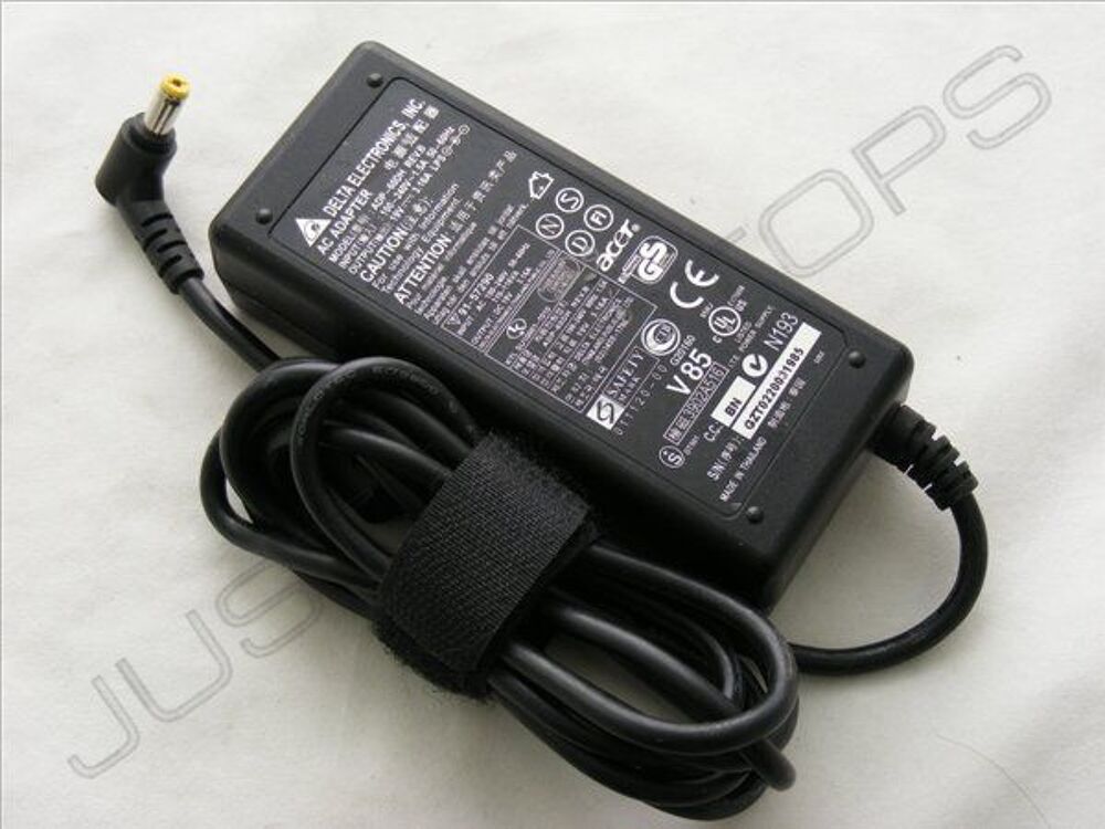AC adaptateur compacq computer s&eacute;ries 2872A Matériel informatique