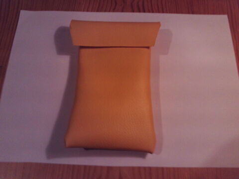 Pochette smartphone 18 Bourges (18)