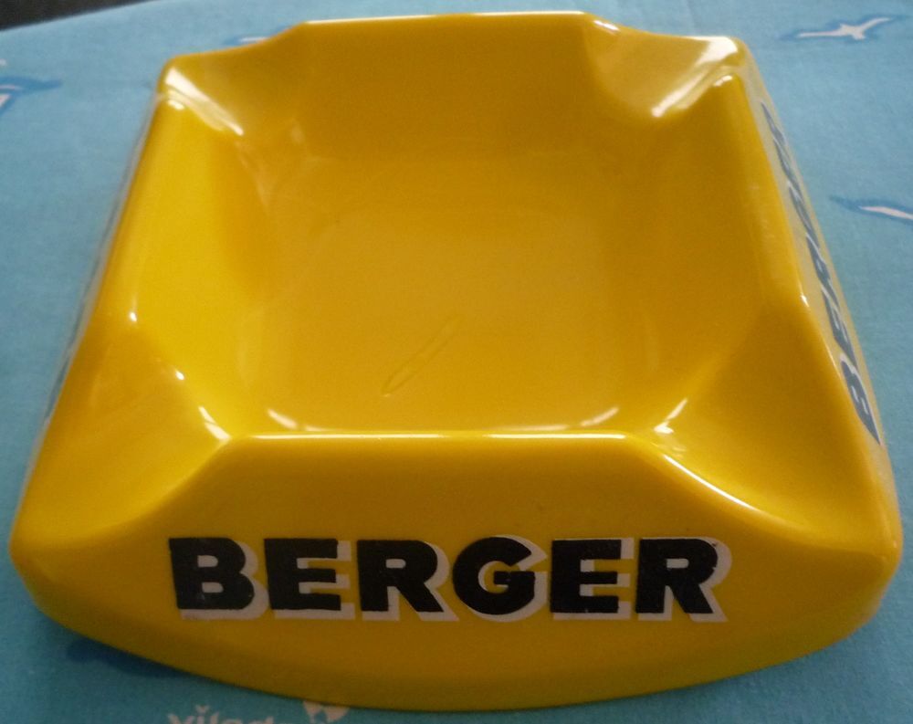 Superbe grand cendrier de marque Publicitaire de bar Berger 