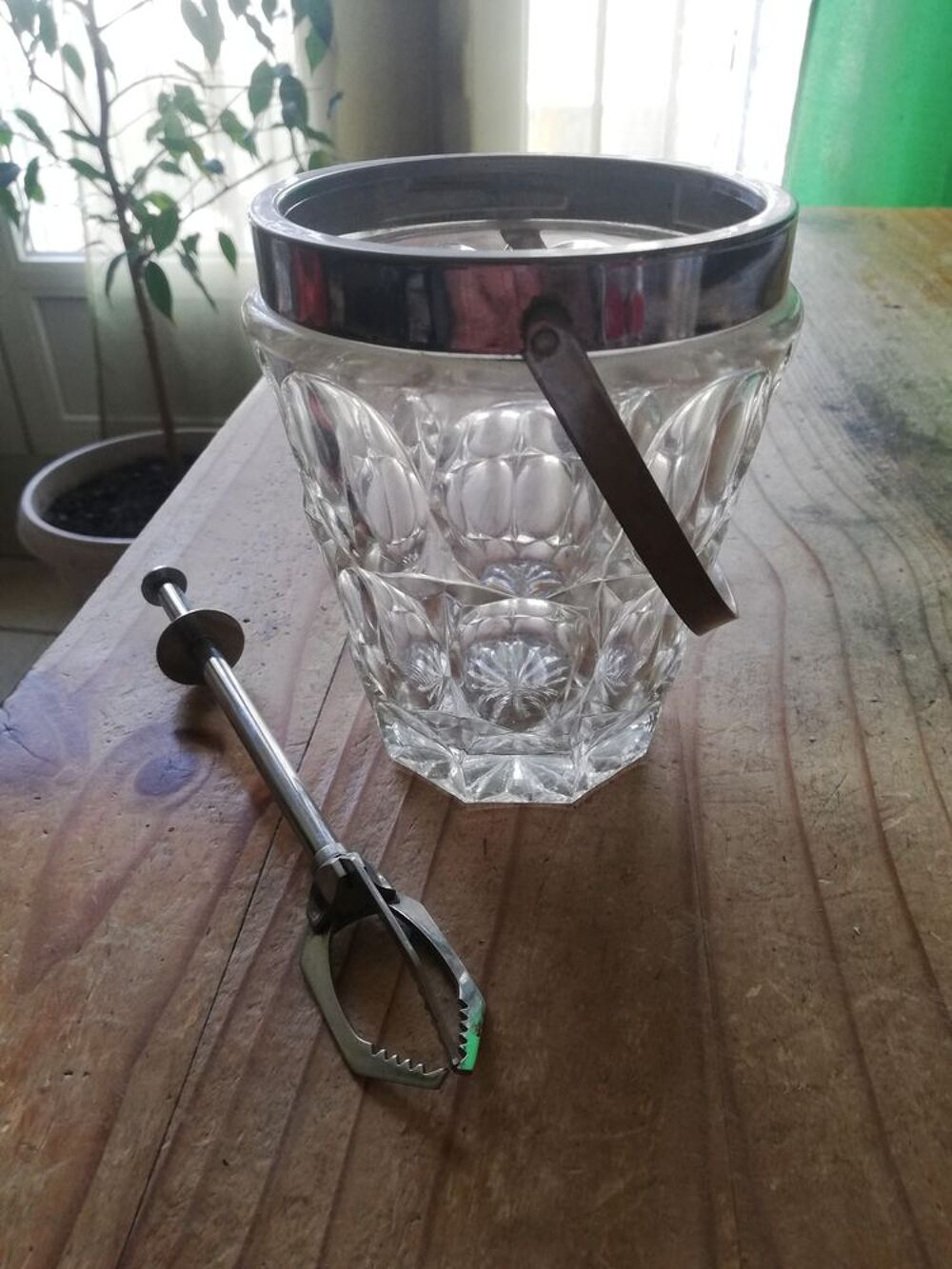 Pot &agrave; gla&ccedil;ons Vintage en cristal et sa pince pince Cuisine