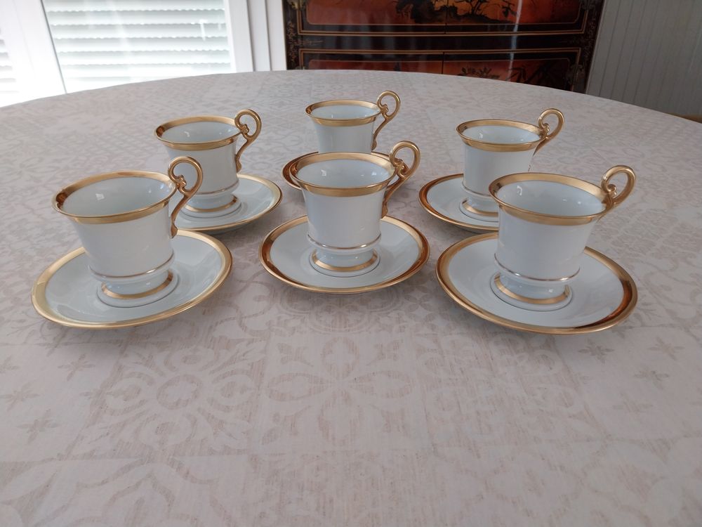 Service &agrave; caf&eacute; NAPOL&Eacute;ON en porcelaine de Limoges Giraud Décoration