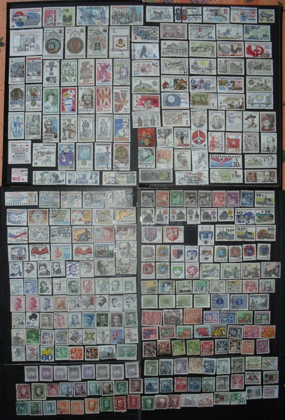 Lot de 302 timbres oblit&eacute;r&eacute;s de Tch&eacute;coslovaquie. 
