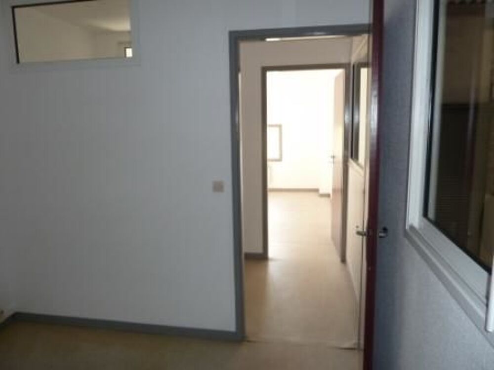 Location Atelier 100m2 proche autoroute Bordeaux/Agen La role