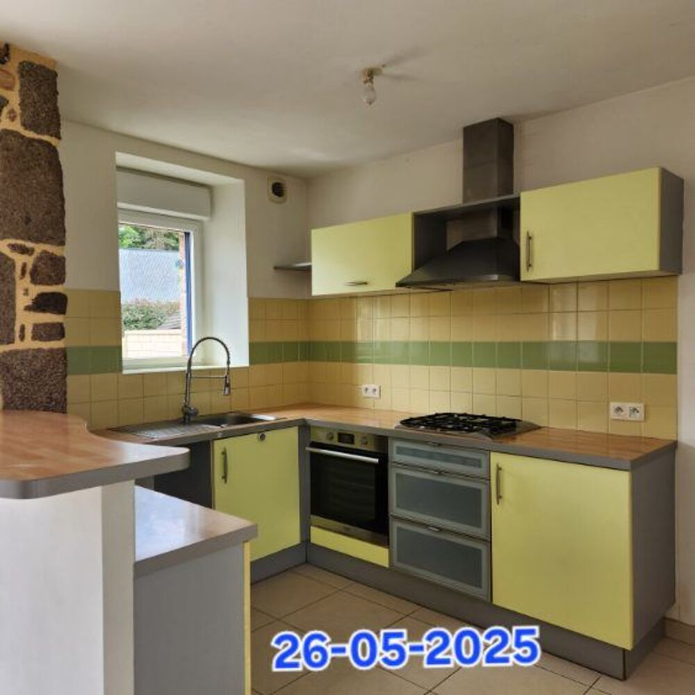 Location Maison Maison 5 pièces - 127 m2 - Fougères 15 20 mn - St James 7 mn Le ferré