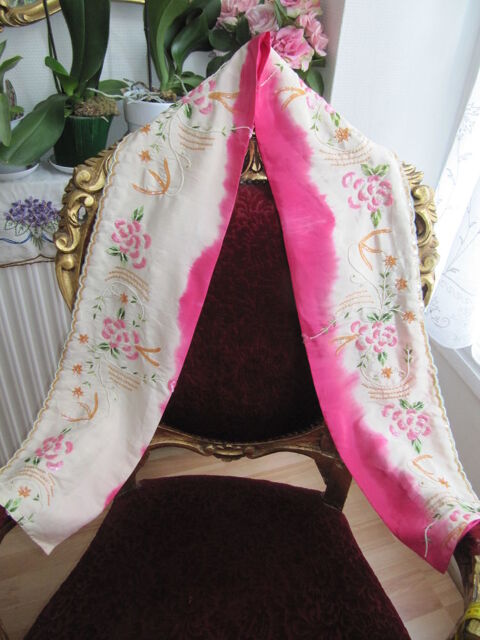 Echarpe soie vintage
20 Paris 4 (75)
