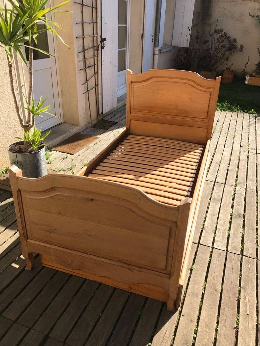 Lit enfant 190x90 bois massif avec tiroir. Meubles