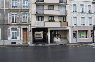  Parking / Garage à louer 13 m² Reims