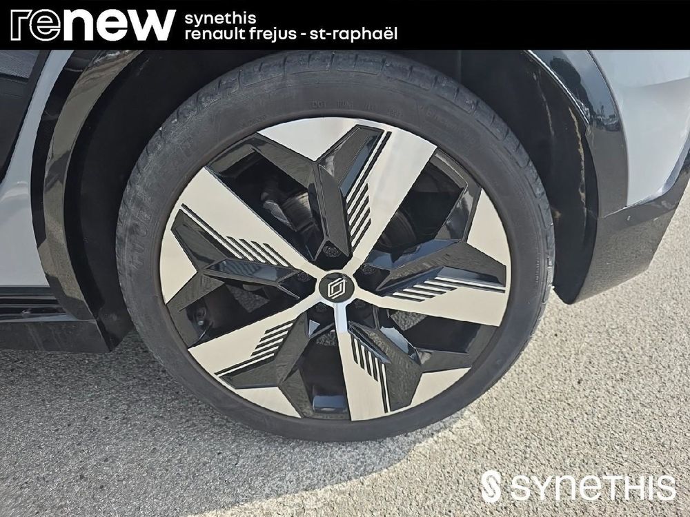 M&eacute;gane Megane E-Tech EV40 130ch standard charge Techno 2022 occasion 83600 Fr&eacute;jus
