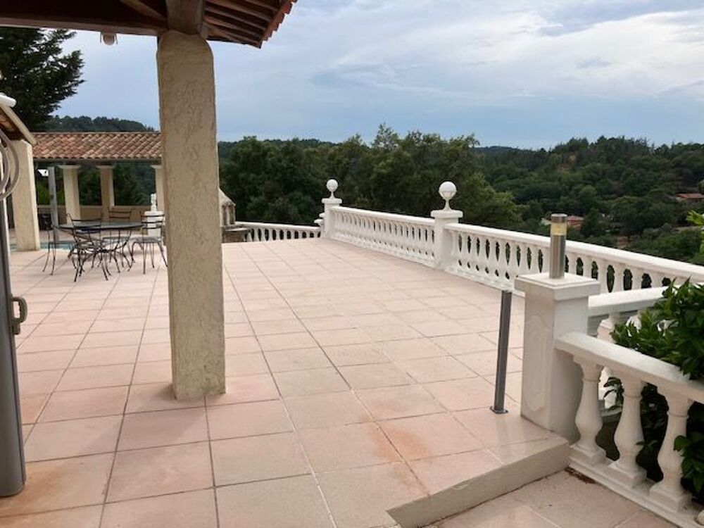Vente Villa Belle villa 154m² sur 2100m² de terrain avec vue dominante / piscine / terrasses / Studio indépendant - Les Adrets de l'Estérel Les adrets-de-l'estérel