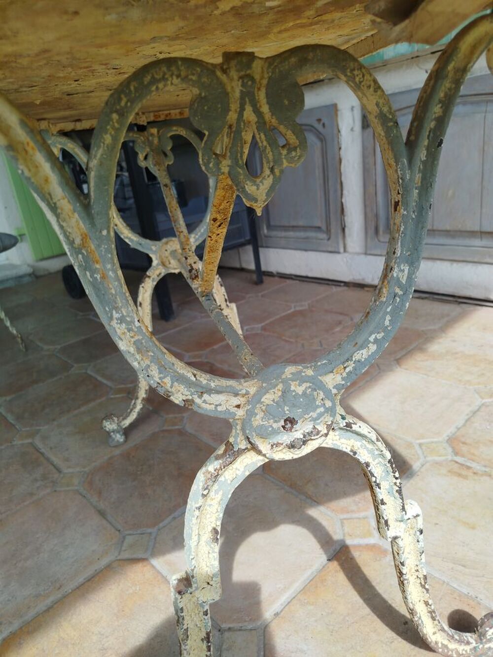 Table bistrot vintage des ann&eacute;es 30 en fonte Jardin
