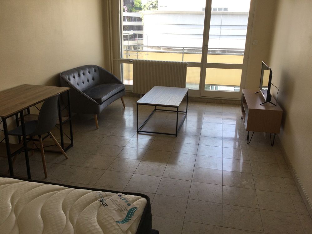Location Appartement F1 idéale étudiant Saint-Étienne