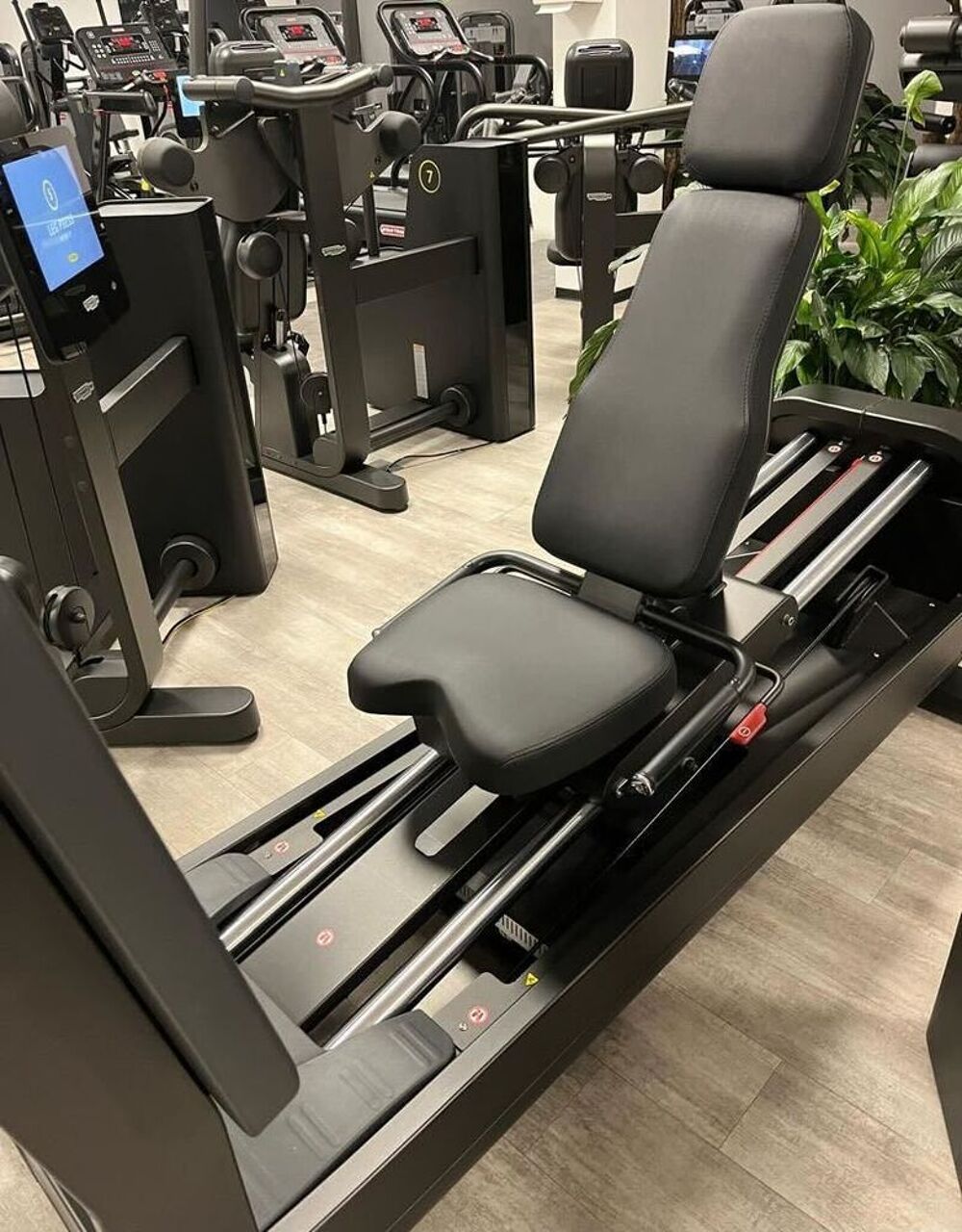 Lot Technogym Biostrength (8 machines) - &Eacute;tat Neuf Sports