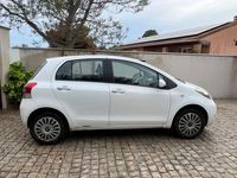 Yaris 1.0 - 69 VVT-i Confort Pack 2010 occasion 83520 Roquebrune-sur-Argens