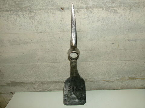 Tranche-pic de terrassier r�nov�e 23 Foug�res (35)