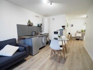  Appartement à louer 2 pièces 35 m²
