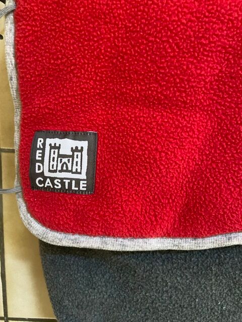 Chanceli�re /nid d'ange Red Castle 15 Juran�on (64)