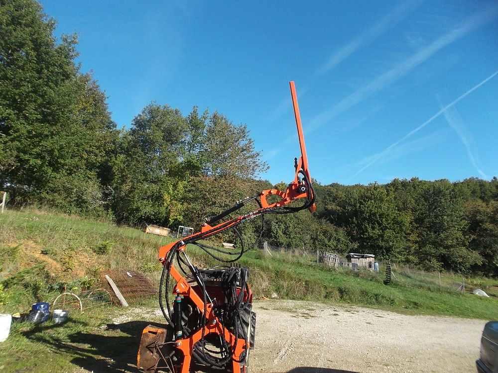Taille Haies Hydraulique pour micro tracteur Jardin