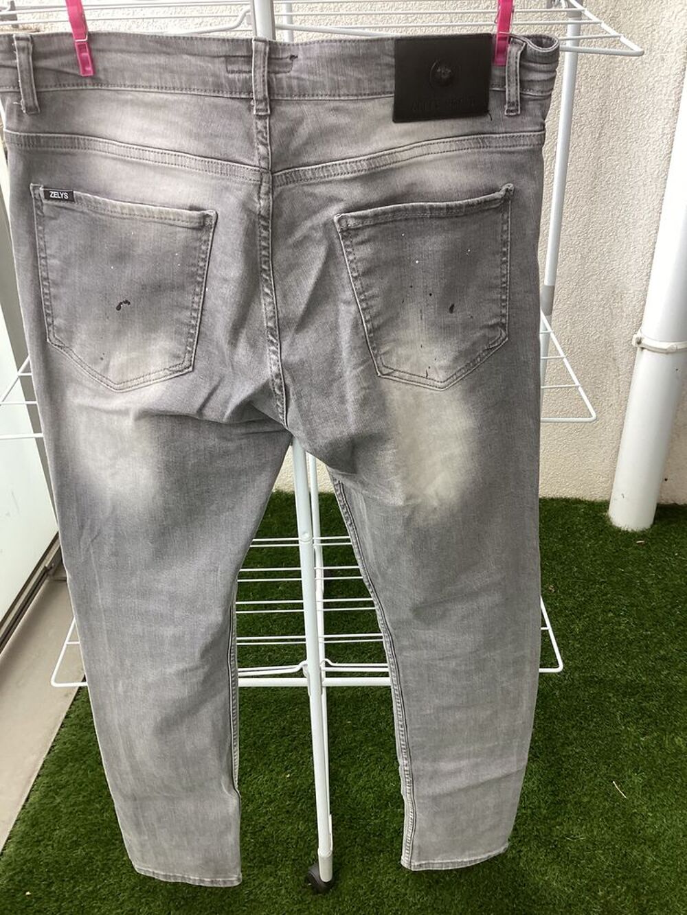 Lot de Jeans et un short homme Vêtements