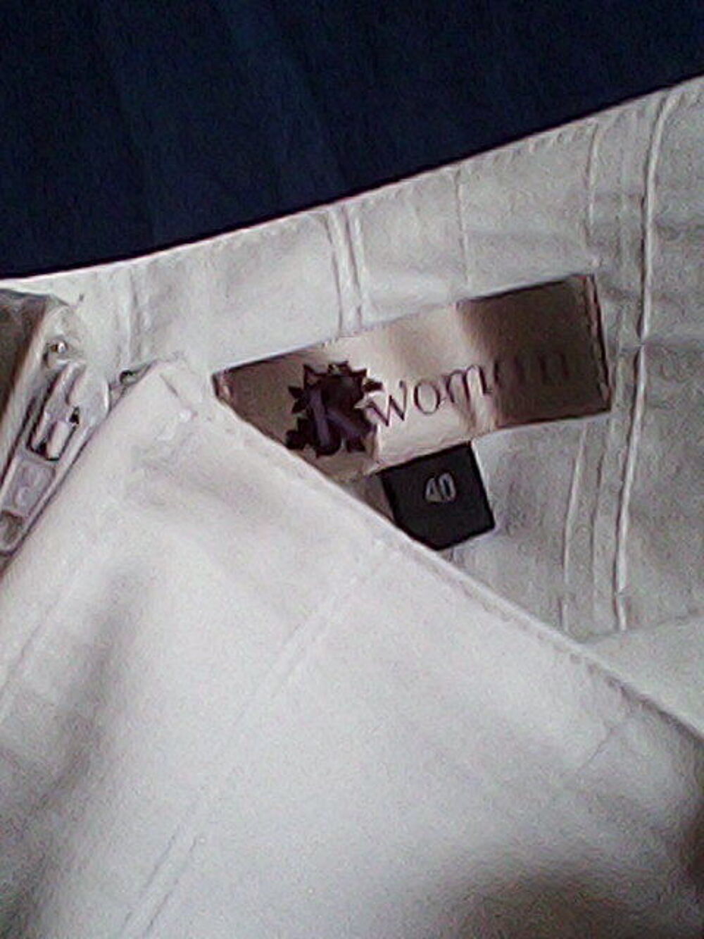 Jupe blanche, Vêtements