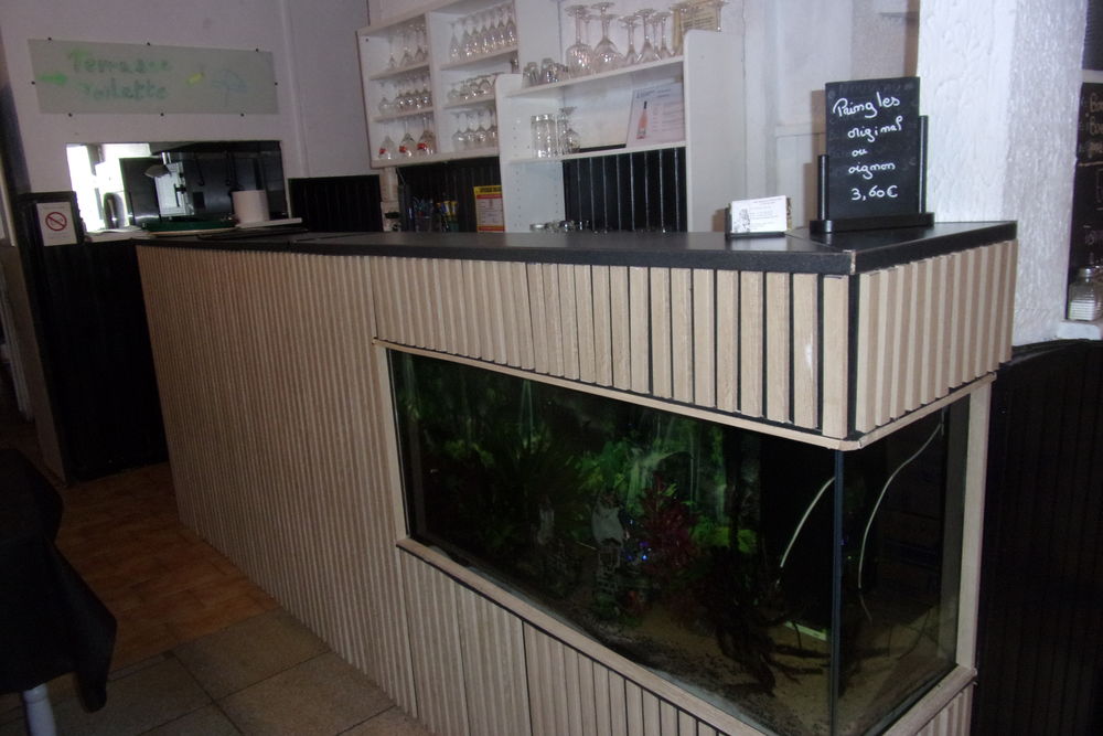 TABLE DE RESTAURANT Meubles