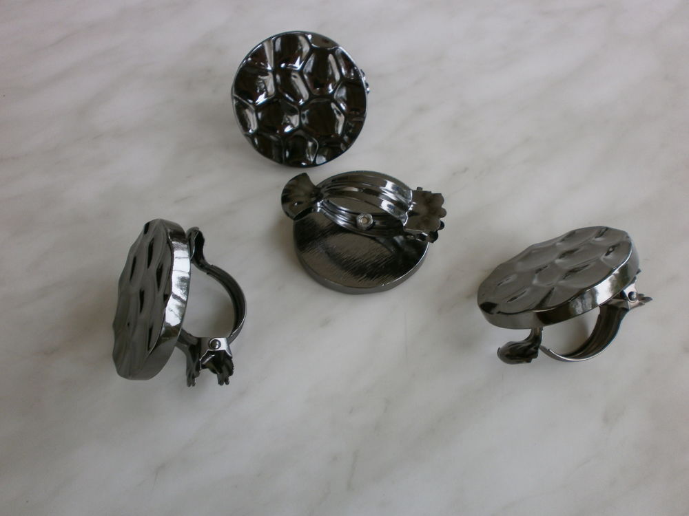 attaches rideaux lot de 4 prix 5€ Décoration
