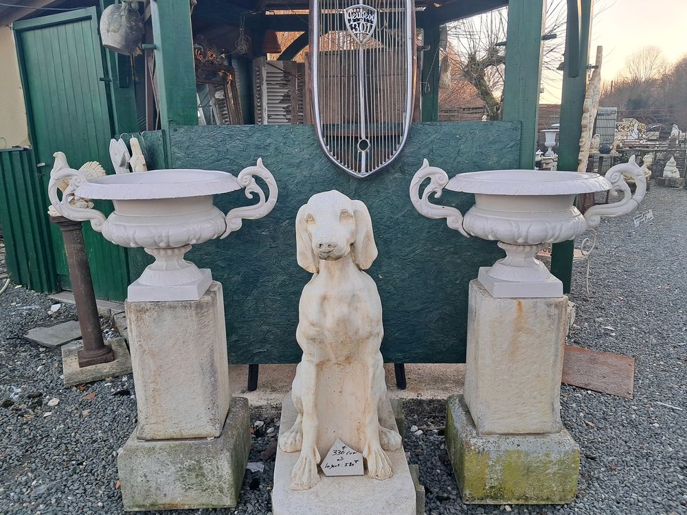 Vase, Vasque avec anse en fonte Décoration