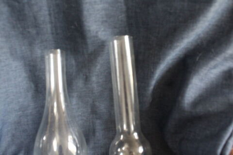  ELEMENTS POUR LAMPES A PETROLE A L'ANCIENNE/
25 Aix-en-Othe (10)