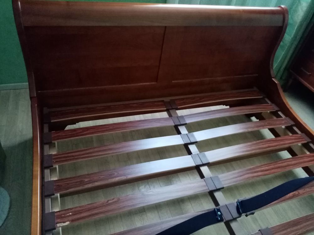Lit Double en Bois Ch&acirc;taigne Brillant Meubles