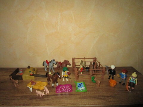 PLAYMOBIL  CHEVAUX +ACCESSOIRES+PERSONNAGE 18 Villepinte (93)