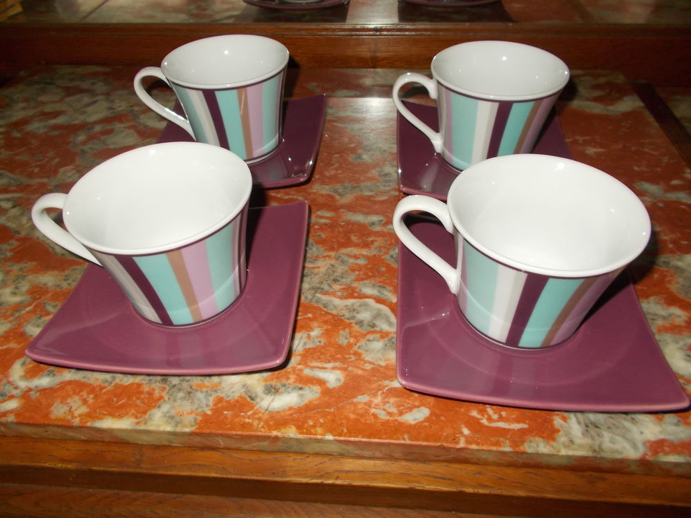 4 TASSES ET SOUTASSES Cuisine
