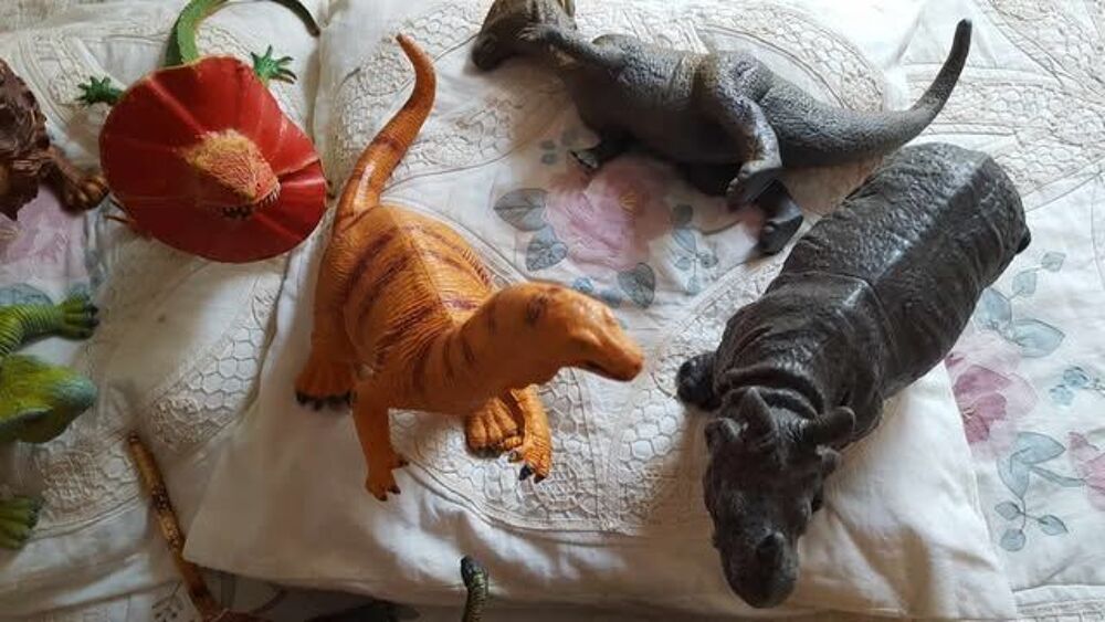 Onze grands animaux Pr&eacute;historiques et autre N&deg; 283 Jeux / jouets