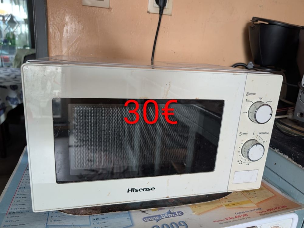 meubles+ &eacute;lectrom&eacute;nager+ vide appartement. Meubles