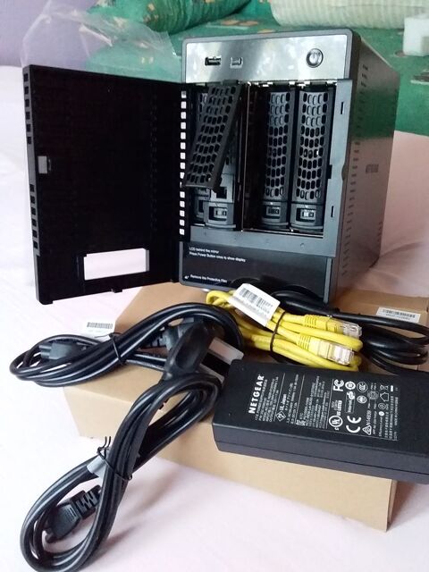 NETGEAR  RN 104 120 Saint-Paul-Trois-Ch�teaux (26)